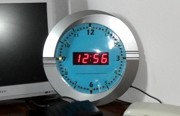 DIY Digital Watch with Rotating LEDs